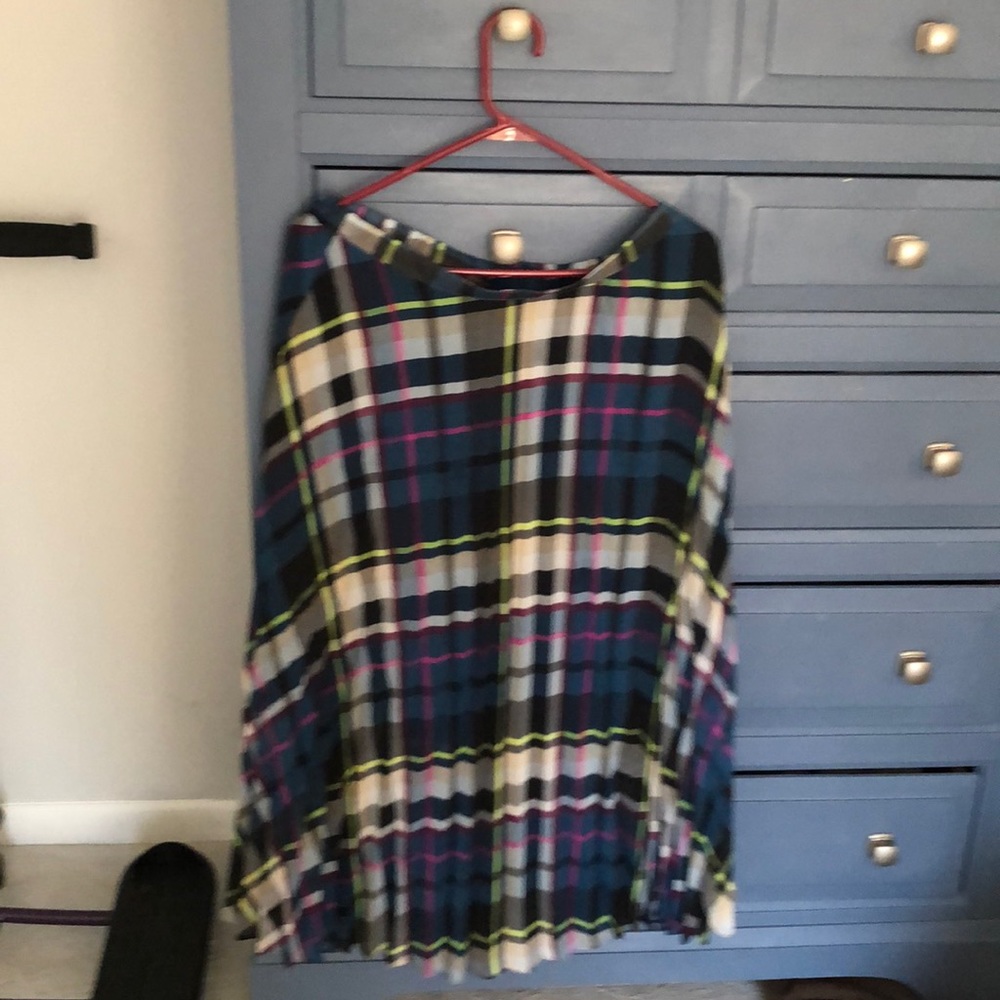 Vince Camuto skirt
